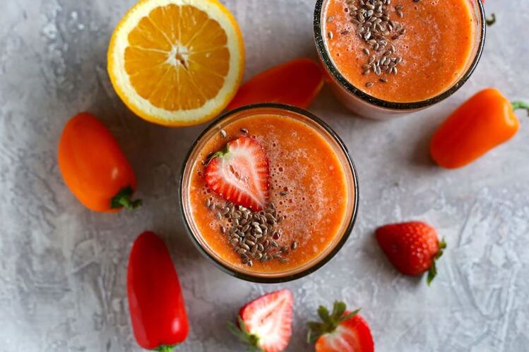 strawberry and orange smoothie with paprika